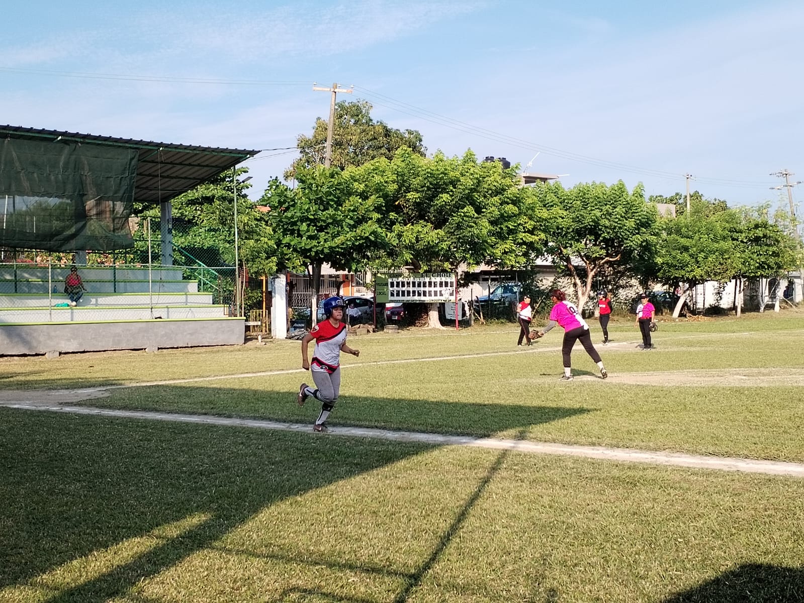 LIGA MUNICIPAL DE SOFTBOL FEMENIL POZA RICA A. C. DISPUTADO EN EL CAMPO CHOTE