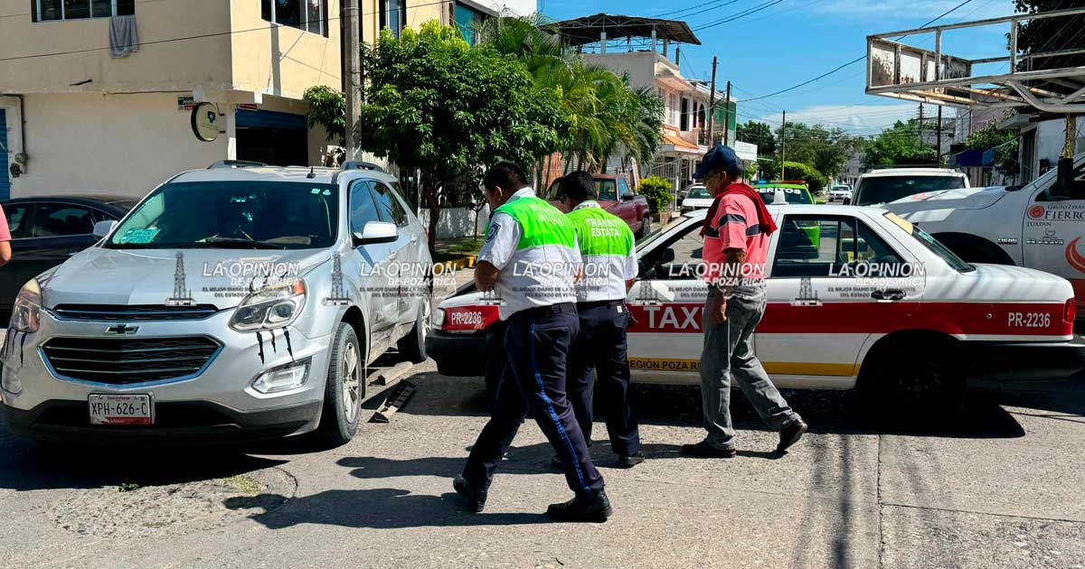 Se pasó el alto y lo chocaron Se pasó el alto y lo chocaron