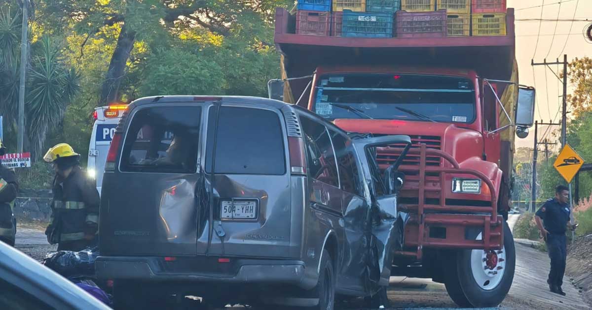 Un muerto y un herido en choque en la carretera Las Trancas-Coatepec Un muerto y un herido en choque en la carretera Las Trancas-Coatepec