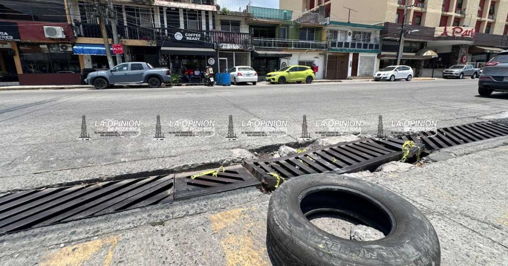 Automovilistas denuncian que se les han ponchado las llantas Automovilistas denuncian que se les han ponchado las llantas