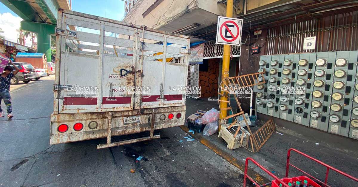 Descacharrizan el mercado Poza Rica contra el dengue Descacharrizan el mercado Poza Rica contra el dengue