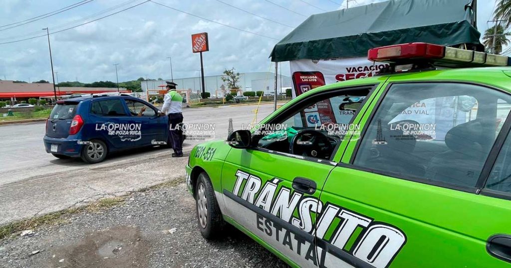 Brinda Tránsito del Estado orientación y apoyo a los turistas Brinda Tránsito del Estado orientación y apoyo a los turistas
