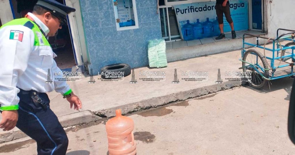 Realiza Tránsito del Estado operativo y retira objetos “aparta-espacios” Realiza Tránsito del Estado operativo y retira objetos “aparta-espacios”