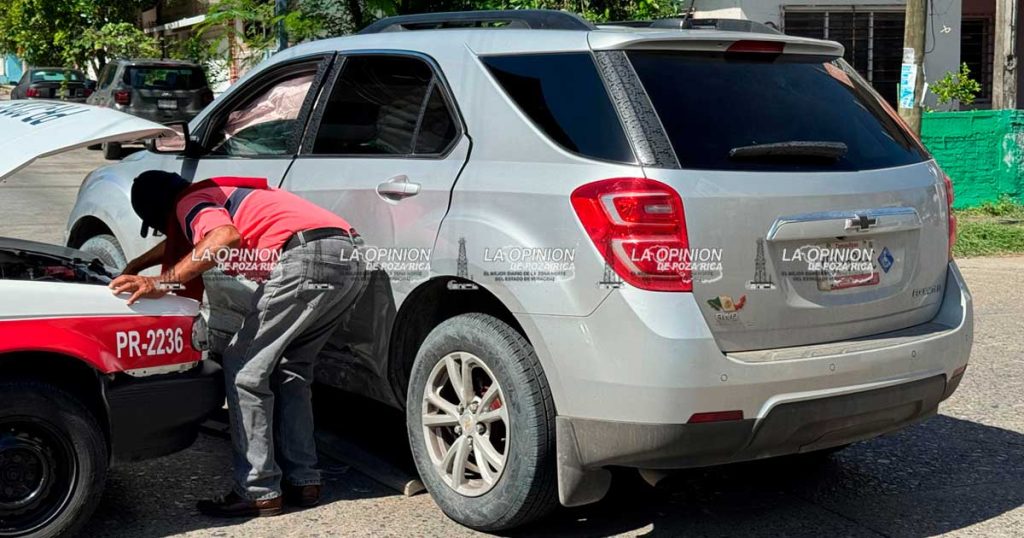 Se pasó el alto y lo chocaron Se pasó el alto y lo chocaron