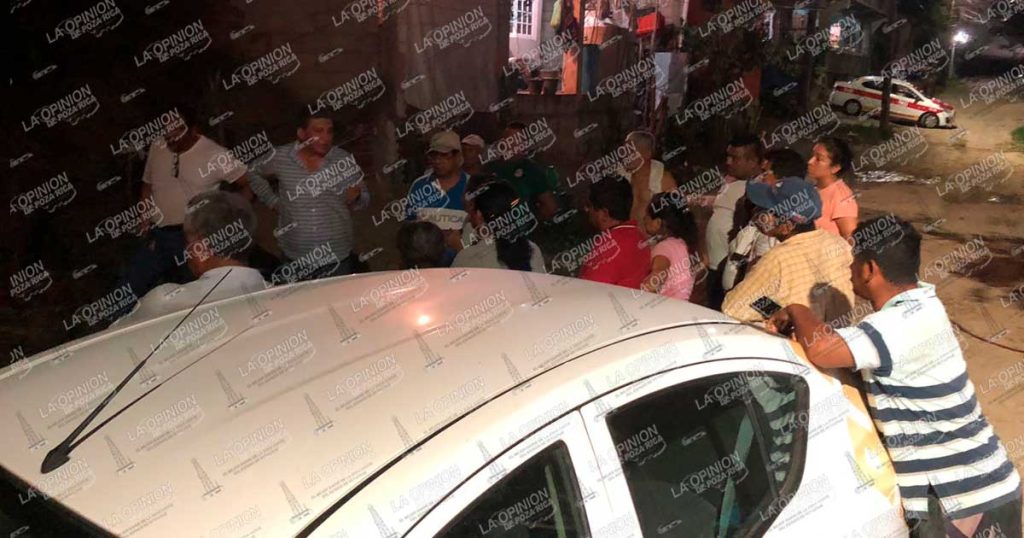 Rompen ducto de agua potable Rompen ducto de agua potable