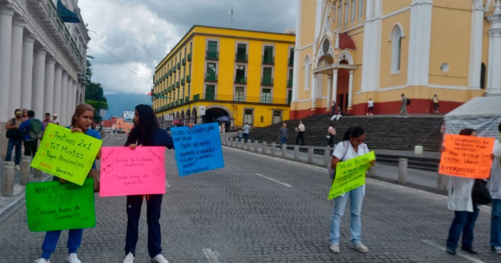 Trabajadores del IMSS Bienestar denuncian irregularidades laborales Trabajadores del IMSS Bienestar denuncian irregularidades laborales