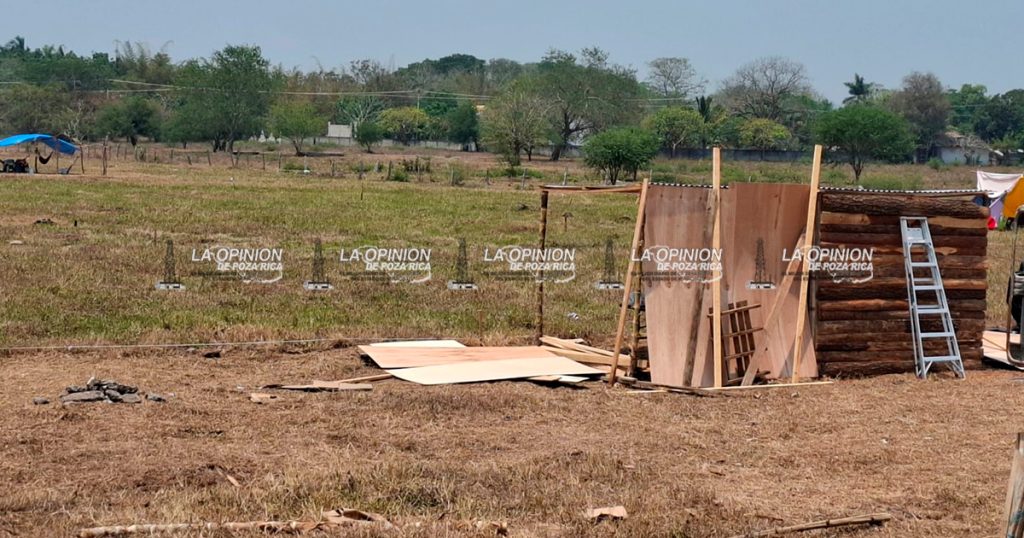 Desalojan predio invadido y detienen al dirigente Desalojan predio invadido y detienen al dirigente