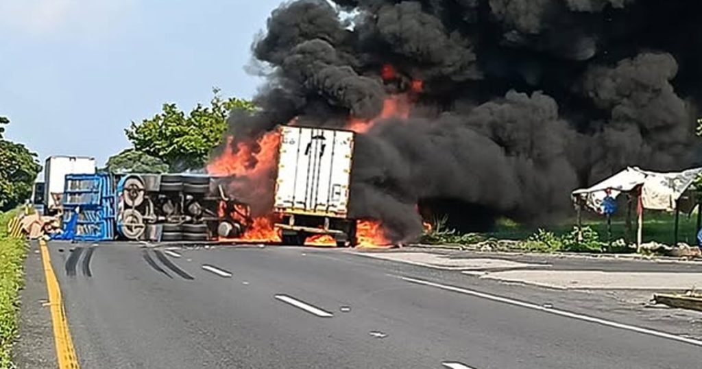 ¡Incendio en la pista! ¡Incendio en la pista!