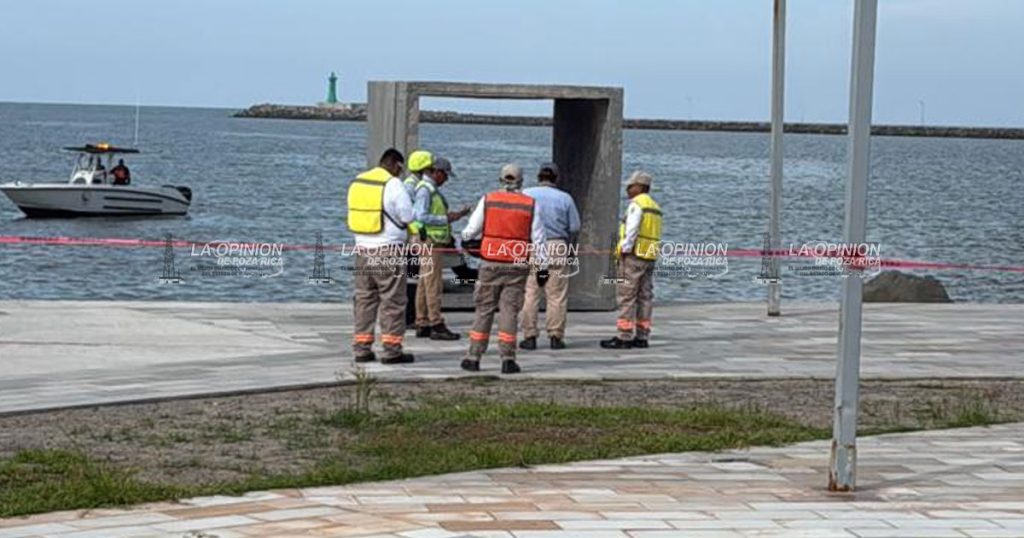 Fallece sujeto en Plaza del Migrante del Puerto de Veracruz Fallece sujeto en Plaza del Migrante del Puerto de Veracruz