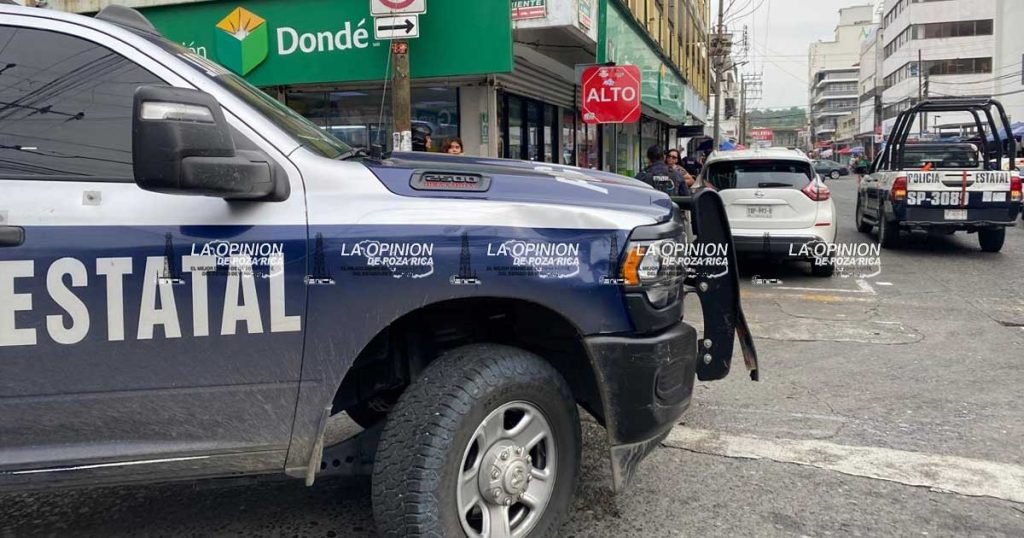¡Corría y gritaba pidiendo auxilio! ¡Corría y gritaba pidiendo auxilio!