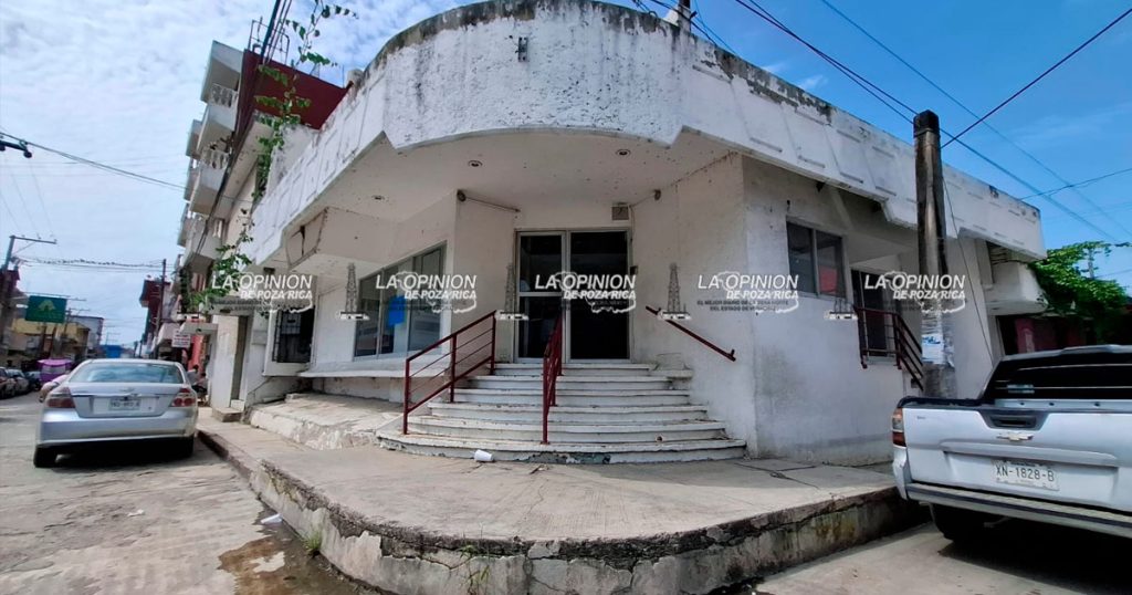 Cierran comercios a mitad del año Cierran comercios a mitad del año