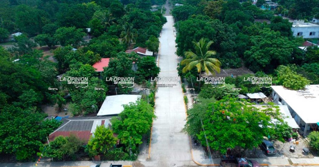 Entrega Balo Gómez más obras de pavimentación Entrega Balo Gómez más obras de pavimentación