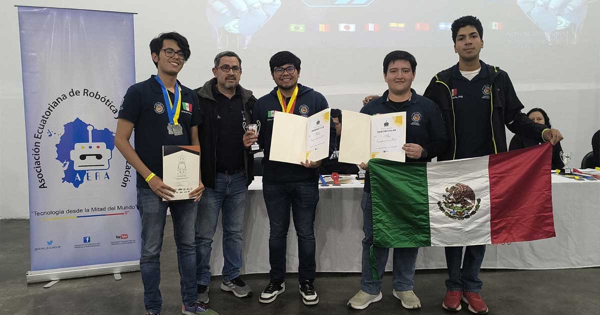 ARRASA ITSPR EN EL TORNEO INTERNACIONAL “ROBOT GAMES ZERO LATITUD” ARRASA ITSPR EN EL TORNEO INTERNACIONAL “ROBOT GAMES ZERO LATITUD”