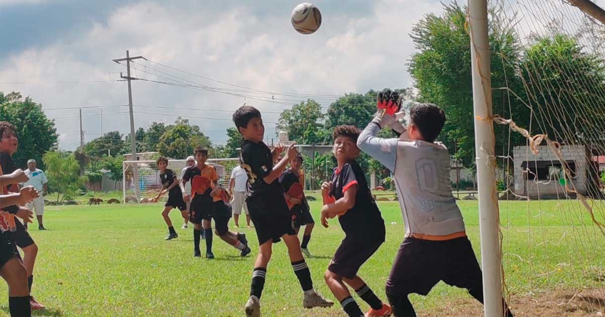¡A punto de arrancar la gran fiesta del futbol infantil! ¡A punto de arrancar la gran fiesta del futbol infantil!