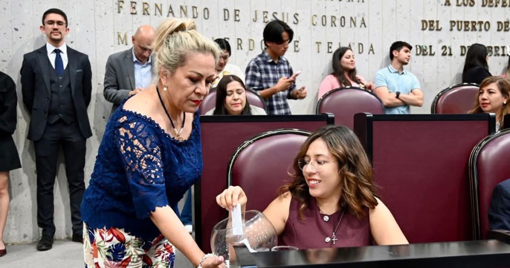 Naomi Edith Gómez Santos será la próxima presidenta del Congreso de Veracruz Naomi Edith Gómez Santos será la próxima presidenta del Congreso de Veracruz