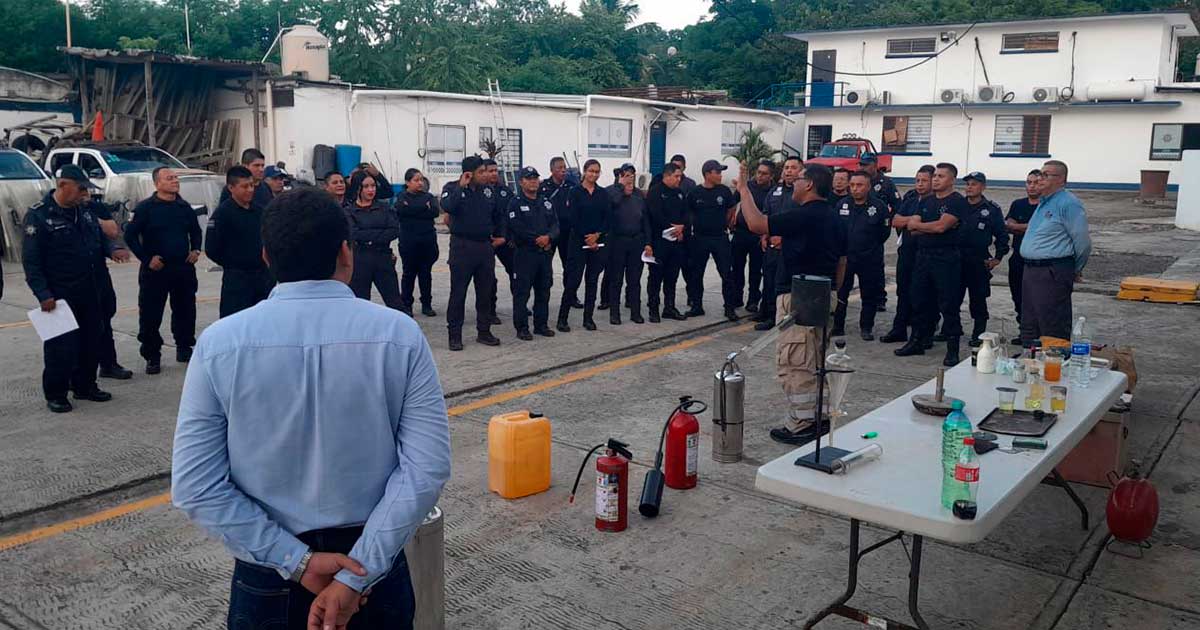 Capacita PC a estatales Capacita PC a estatales