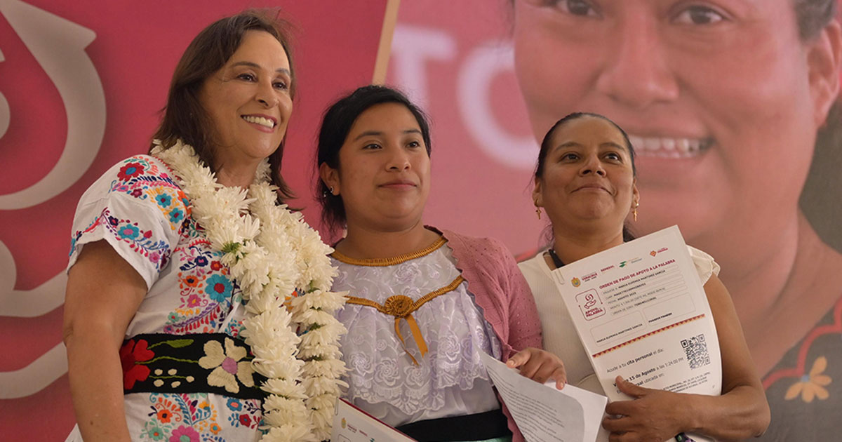 Rocío Nahle entrega Apoyo a la Palabra a mil 994 emprendedores de la sierra de Zongolica Rocío Nahle entrega Apoyo a la Palabra a mil 994 emprendedores de la sierra de Zongolica