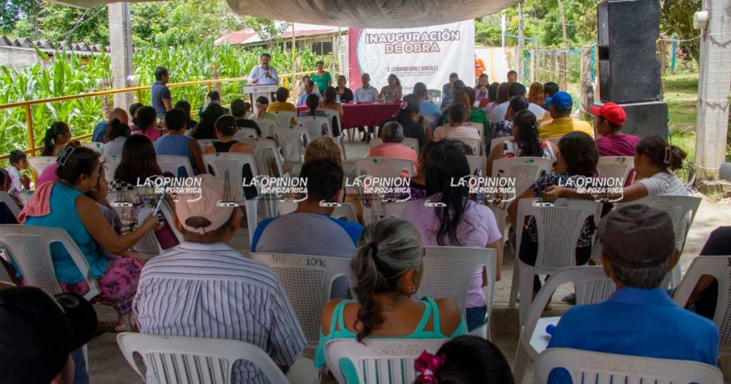 Entregan nuevas obras en el ejido Francisco Villa Entregan nuevas obras en el ejido Francisco Villa