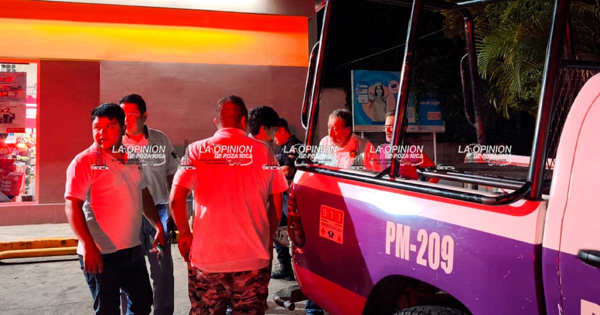 Localizan abandono taxi robado Localizan abandono taxi robado