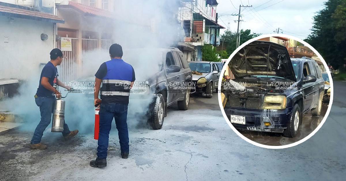 Sofocan incendio de una camioneta en Cerro Azul Sofocan incendio de una camioneta en Cerro Azul