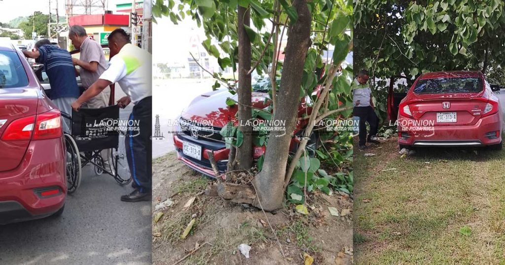 Se ensarta con árbol frente a Tianguis Se ensarta con árbol frente a Tianguis