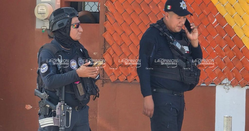 Localizan camioneta con reporte de robo Localizan camioneta con reporte de robo