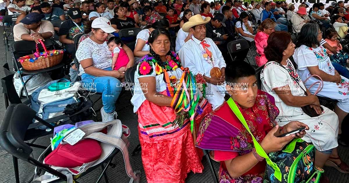 Los Testigos de Jehová imprimen Biblia en náhuatl Los Testigos de Jehová imprimen Biblia en náhuatl
