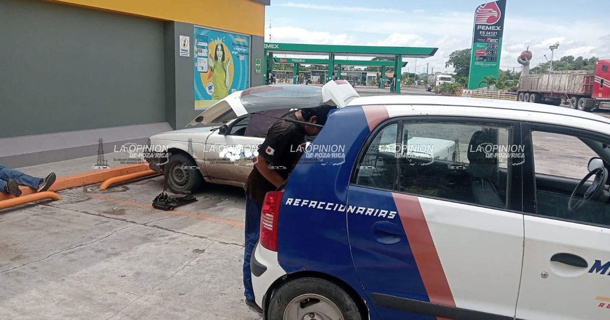 Auxilian a vehículos parados en las carreteras federales