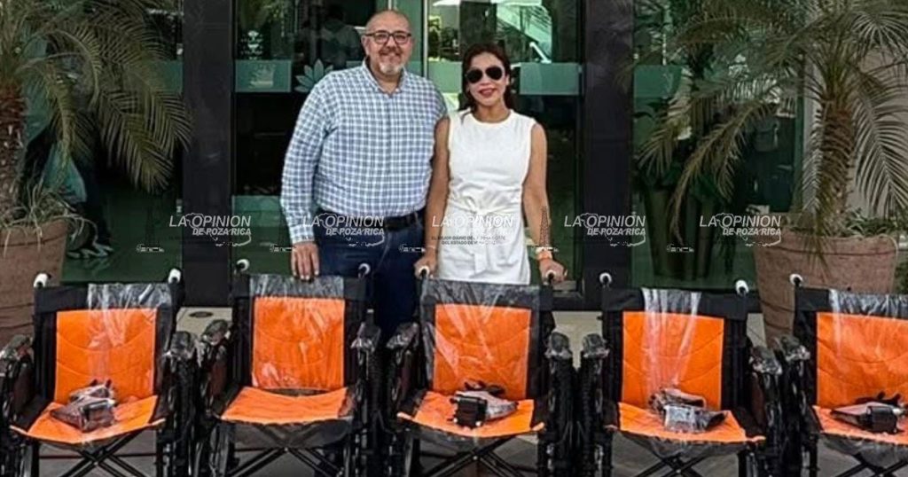 Adquieren sillas de ruedas gracias al “Concierto Despechadas” Adquieren sillas de ruedas gracias al “Concierto Despechadas”