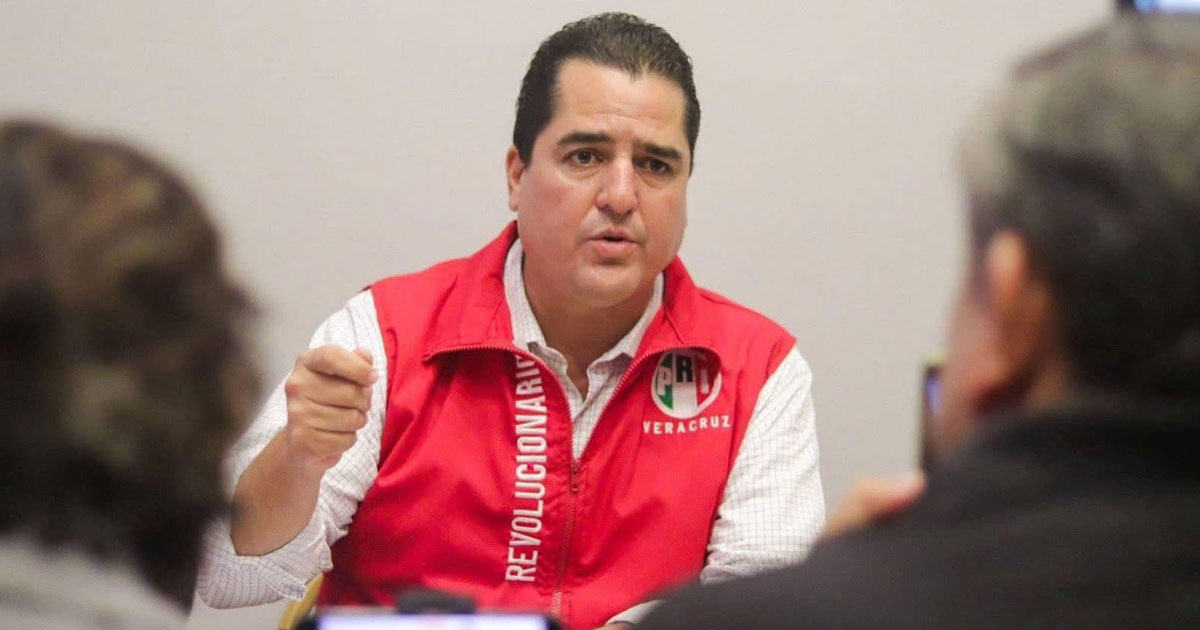 Adolfo Ramírez Arana: respaldo total a nuestro dirigente nacional Adolfo Ramírez Arana: respaldo total a nuestro dirigente nacional