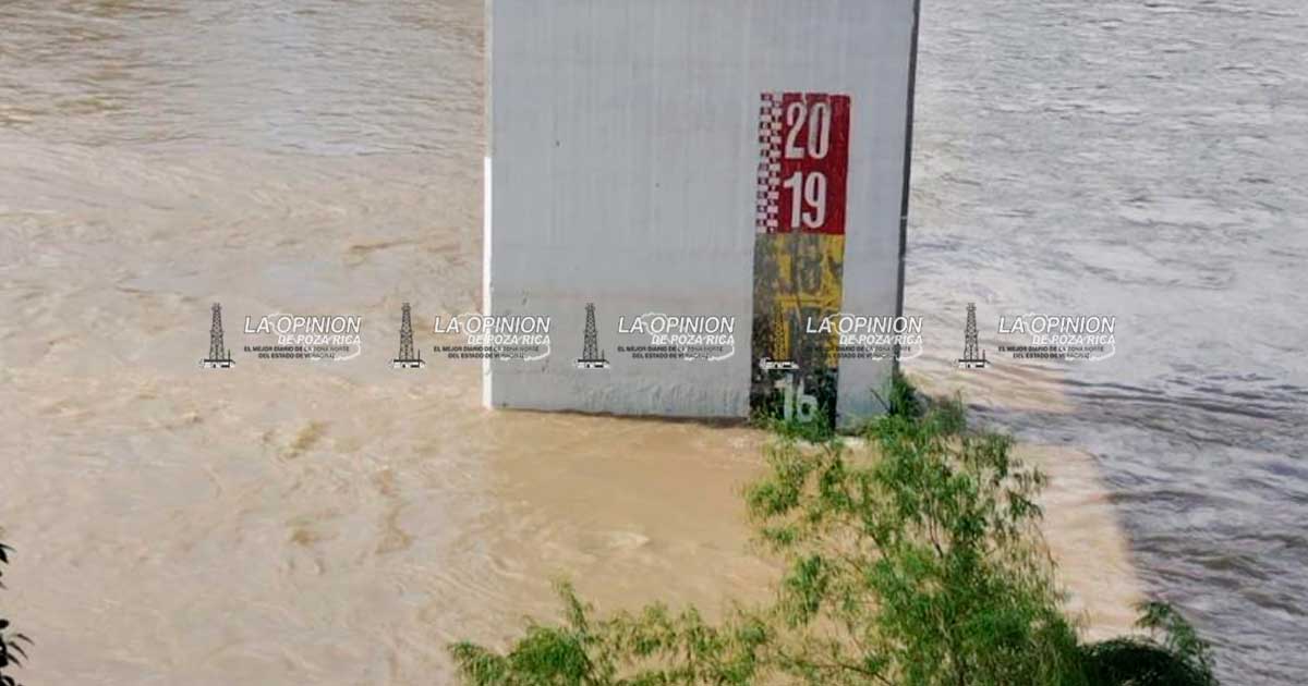 Tras crecida del lunes desciende nivel del río Tras crecida del lunes desciende nivel del río