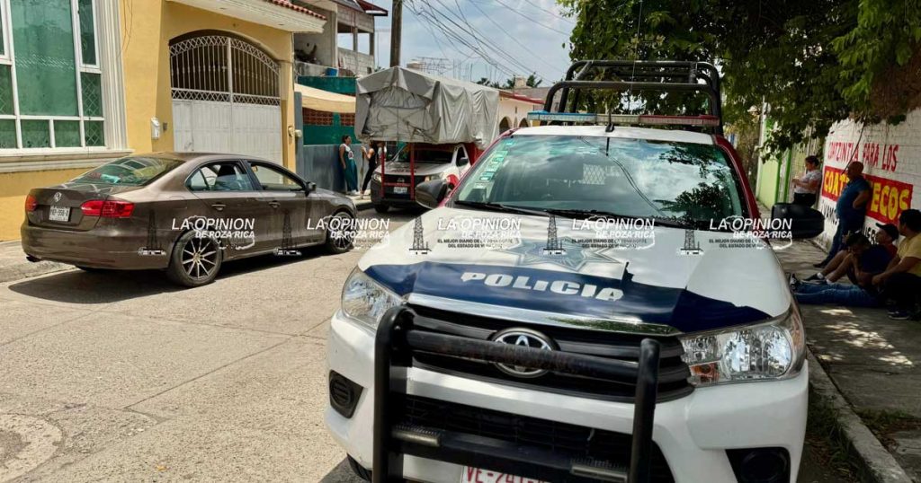 Expareja se pelea hasta el tinaco Expareja se pelea hasta el tinaco