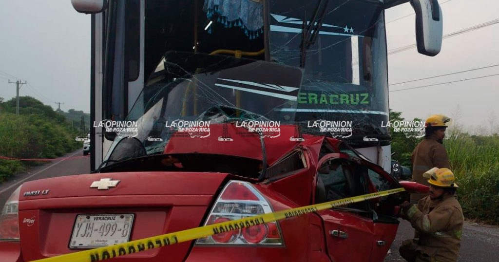 Fatal accidente en Alvarado, cinco fallecidos, tres de ellos menores de edad Fatal accidente en Alvarado, cinco fallecidos, tres de ellos menores de edad