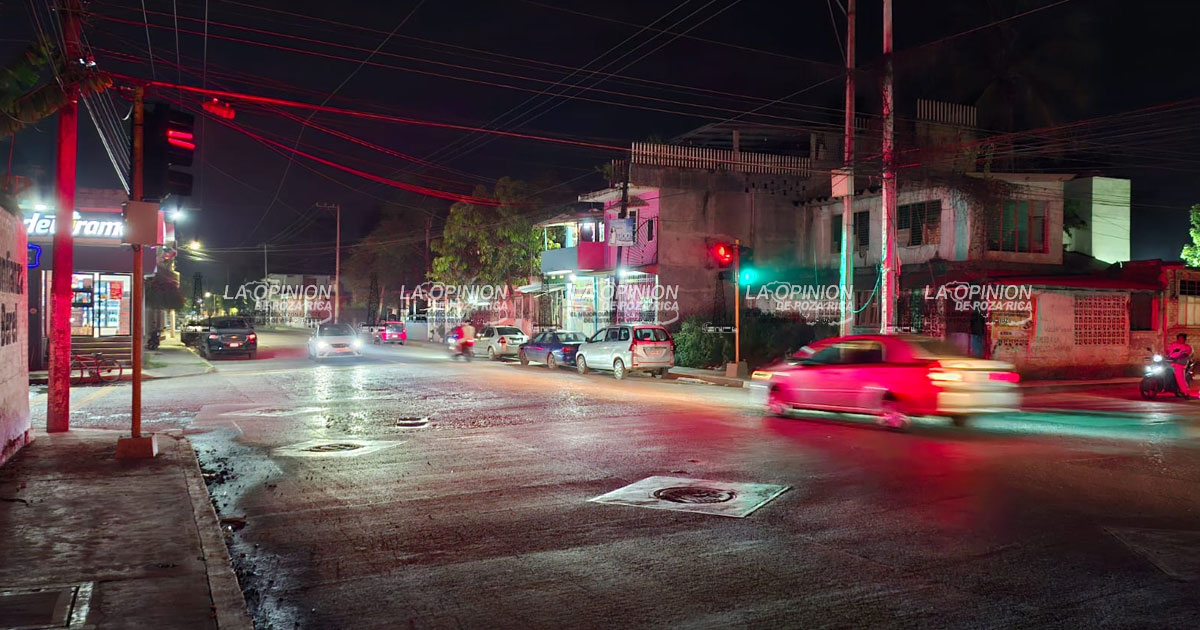 Semáforo nuevo en sector totalmente en penumbras Semáforo nuevo en sector totalmente en penumbras