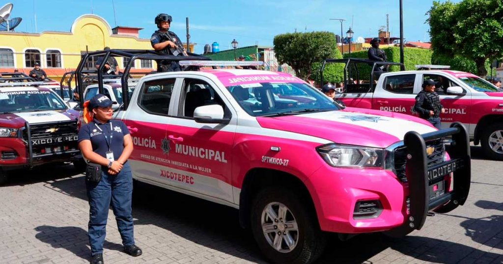 Entrega patrullas para fortalecer la seguridad en Xicotepec Entrega patrullas para fortalecer la seguridad en Xicotepec