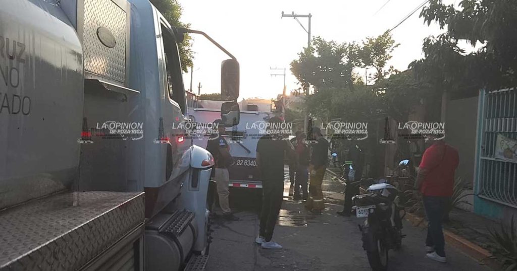 Fogón provoca incendio de casa habitación Fogón provoca incendio de casa habitación