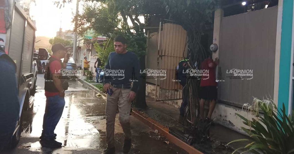 Fogón provoca incendio de casa habitación Fogón provoca incendio de casa habitación