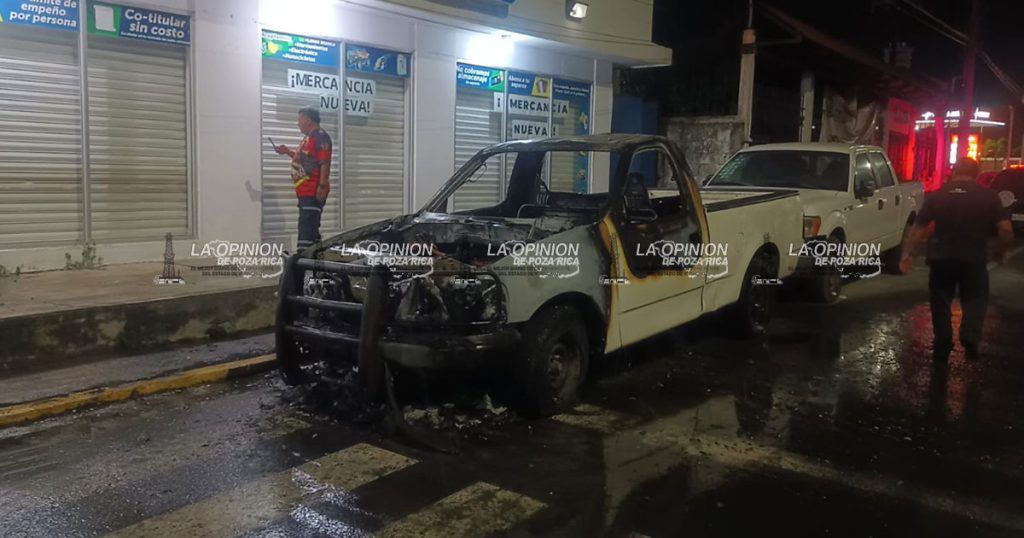 Se incendia patrulla en Tuxpan Se incendia patrulla en Tuxpan