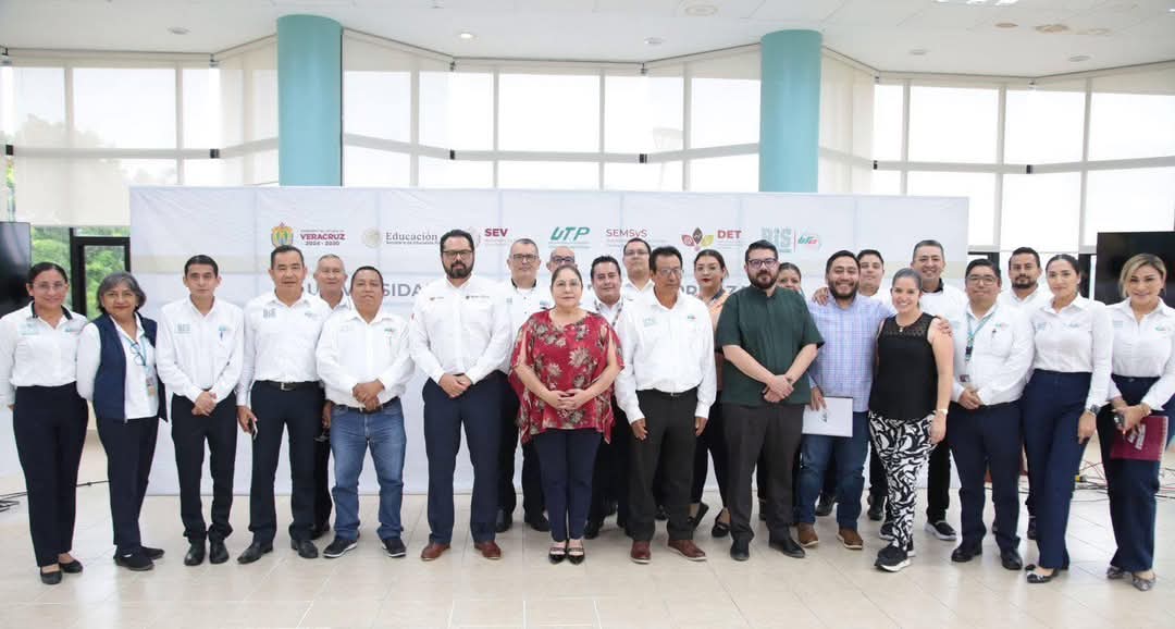 Rector de la UTGZ presenta plan de trabajo a Claudia Tello, secretaria de Educación