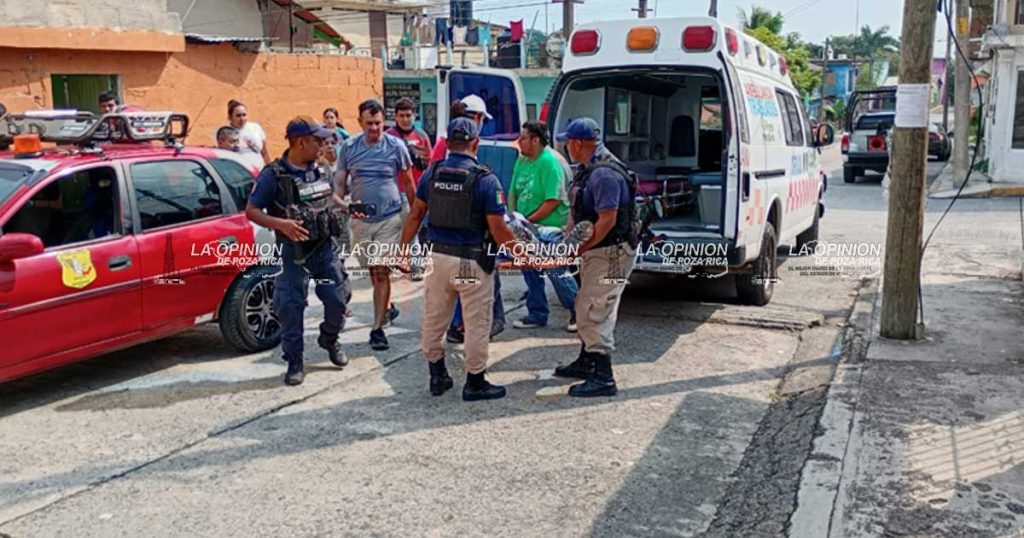 Obrero se lesiona al caer del techo de la iglesia