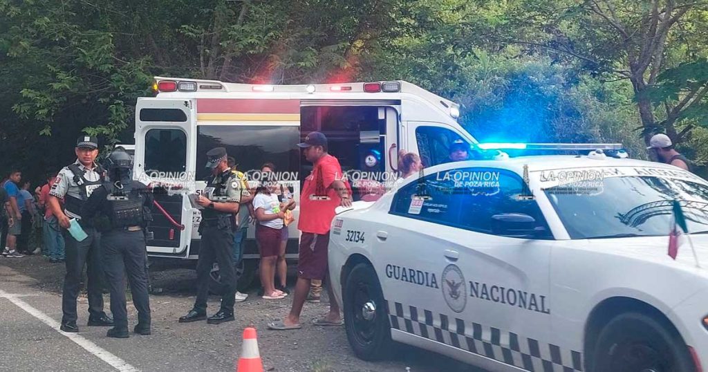 Unidad de autotransporte sufre falla mecánica Unidad de autotransporte sufre falla mecánica