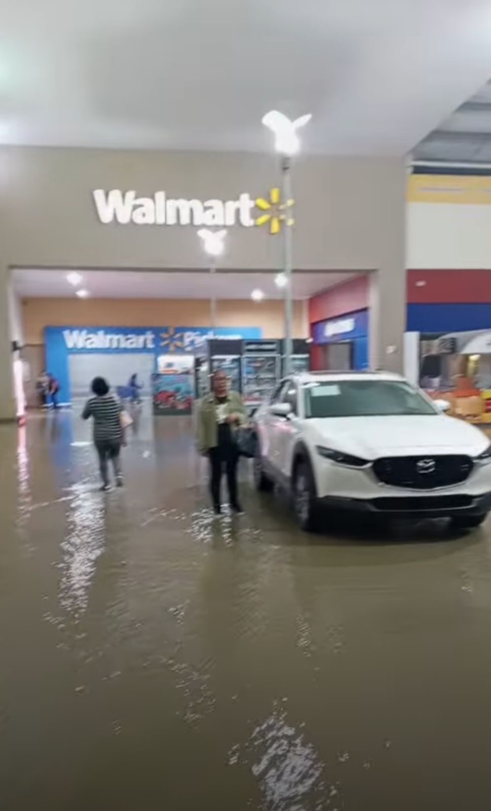 ¡Plaza Patio bajo el agua!
