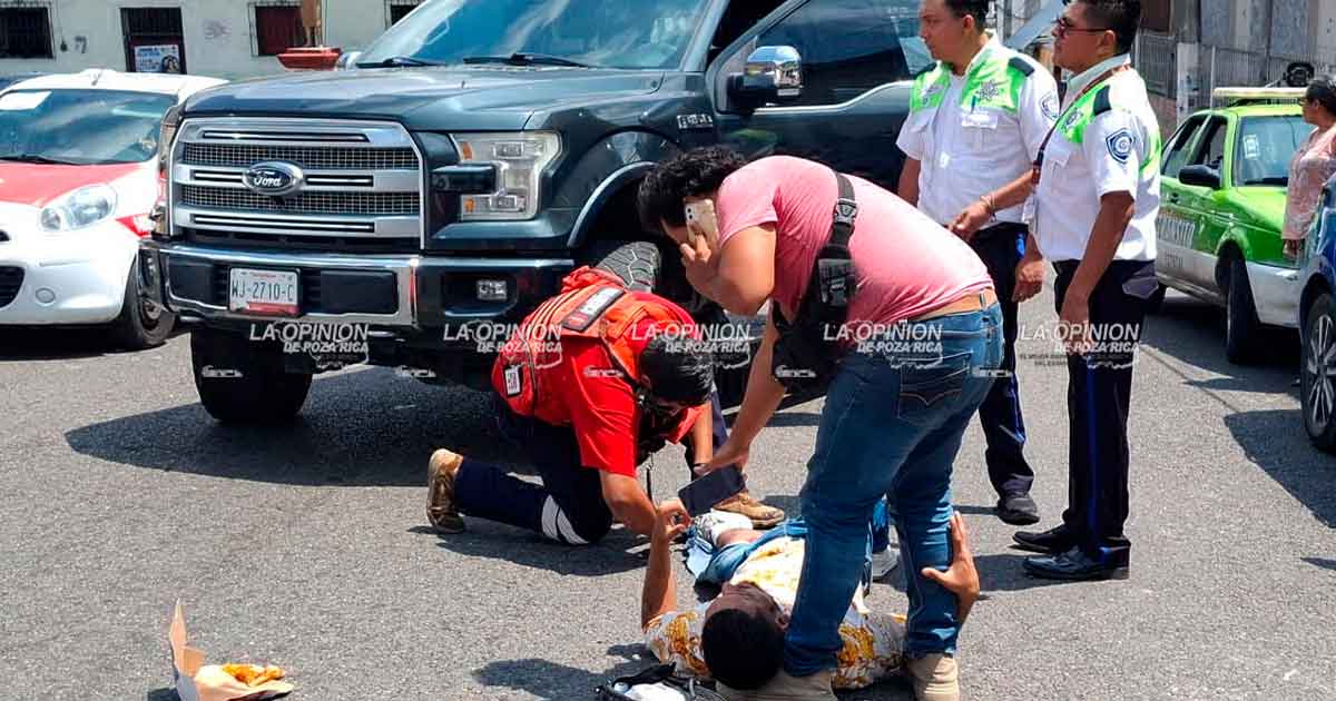 Imprudente conductora atropella a familia Imprudente conductora atropella a familia
