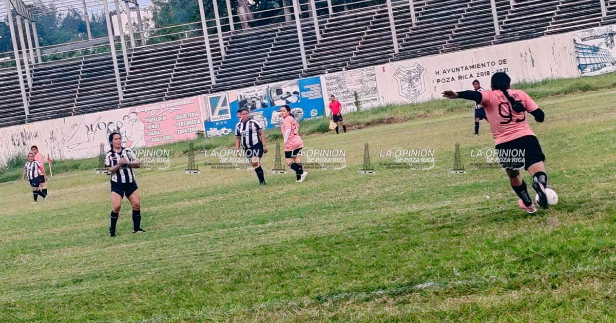 Chicas Sector 5 logran el primer título de la temporada