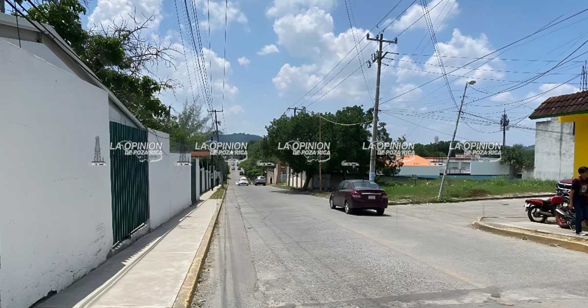 Alumbrado Público tiene en penumbras importante zona escolar Alumbrado Público tiene en penumbras importante zona escolar