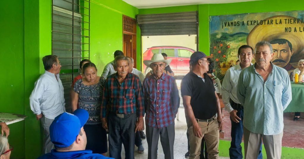 Renuevan directiva ejidal en Coatzintla con amplia mayoría