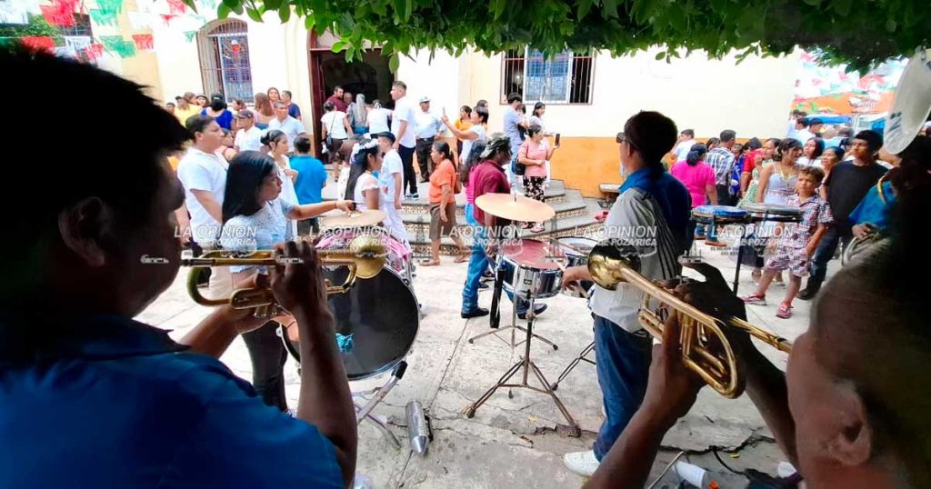 Celebran católicos Fiesta Patronal con gran fervor Celebran católicos Fiesta Patronal con gran fervor