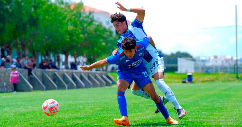 Petroleros de P.R se mide a Cruz Azul Sub-19 Petroleros de P.R se mide a Cruz Azul Sub-19