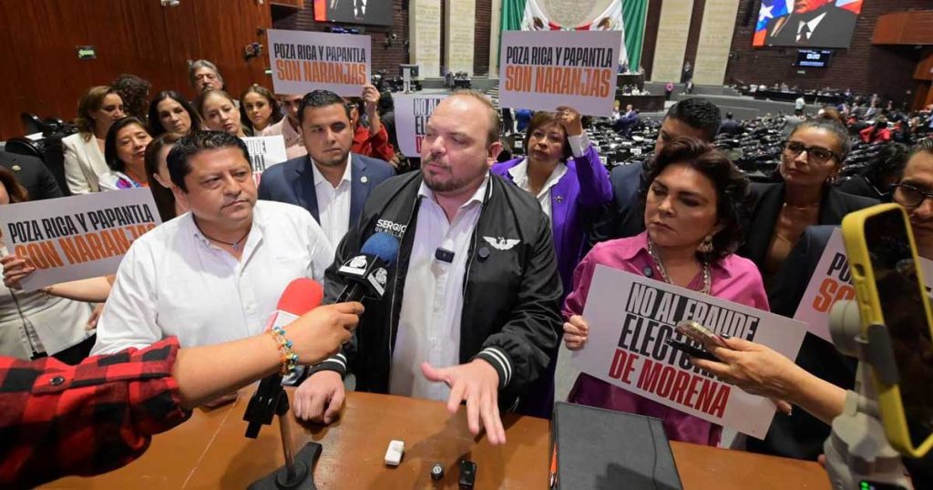 "Hay pruebas del fraude en Papantla y Poza Rica", denuncia Sergio Gil en San Lázaro "Hay pruebas del fraude en Papantla y Poza Rica", denuncia Sergio Gil en San Lázaro