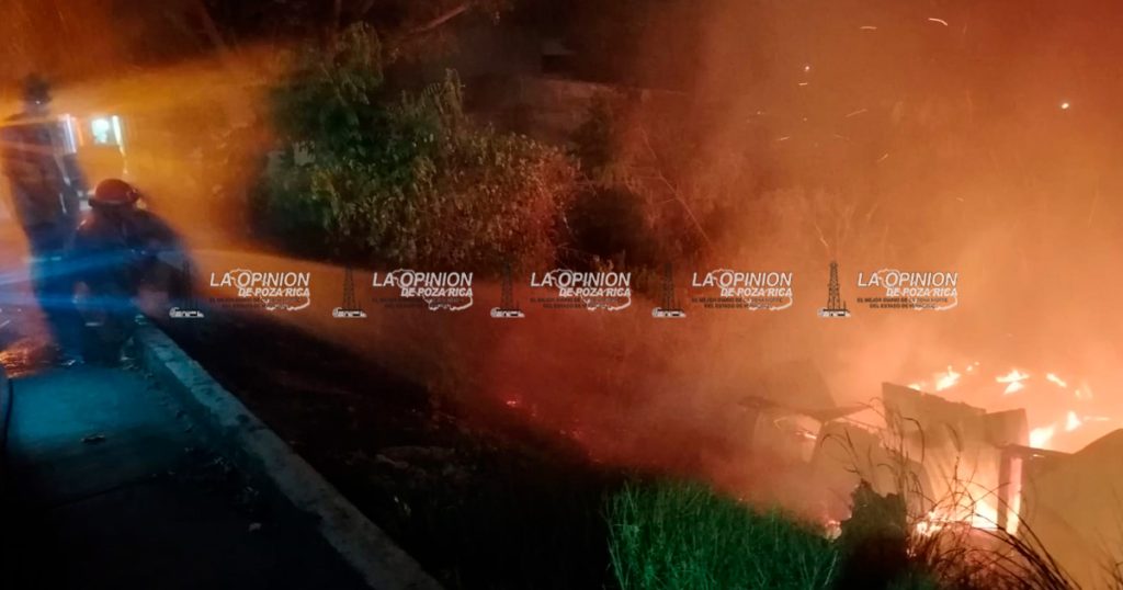 Vándalos provocan incendio Vándalos provocan incendio